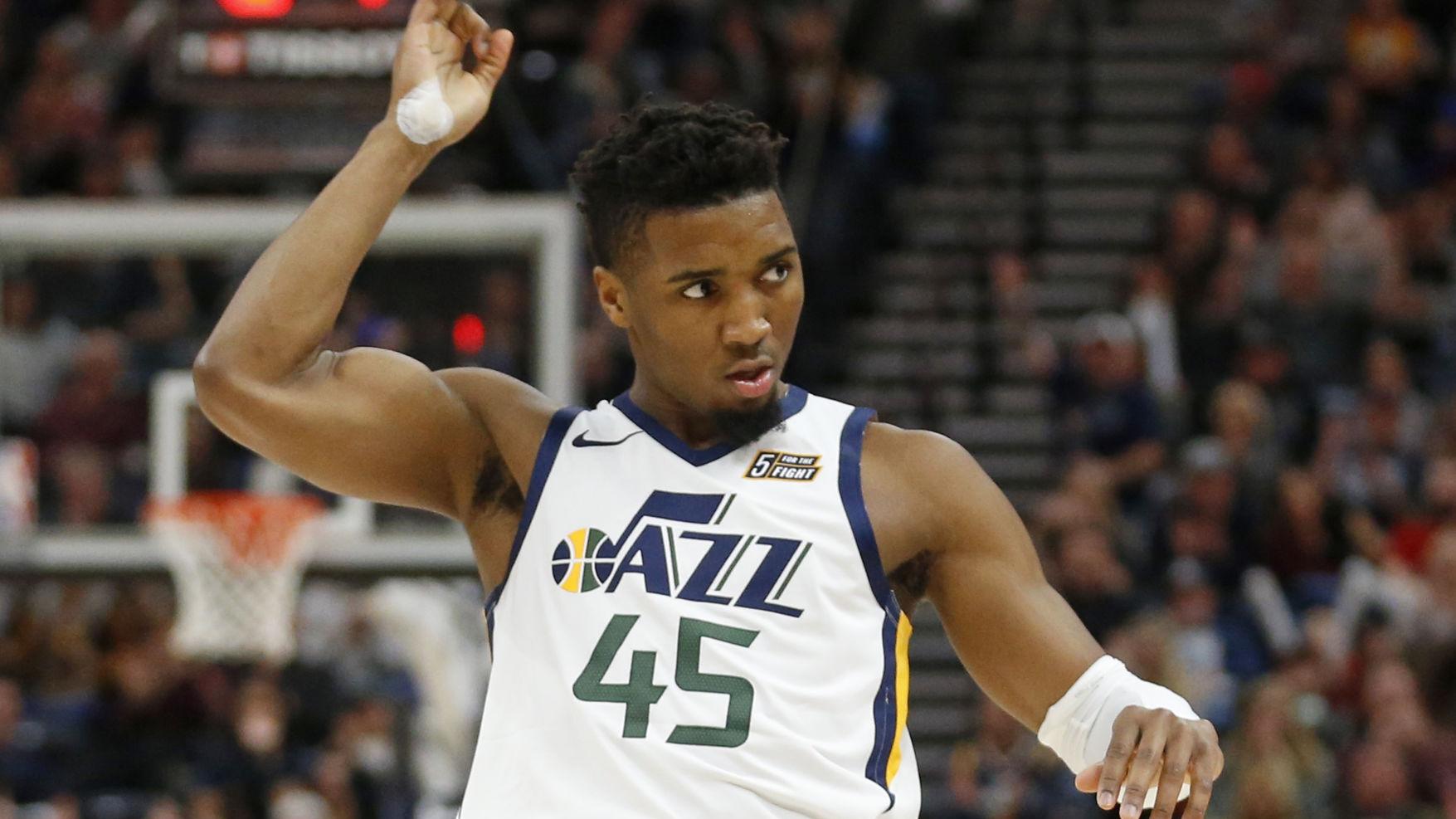 Jazz dominate Cavaliers at home